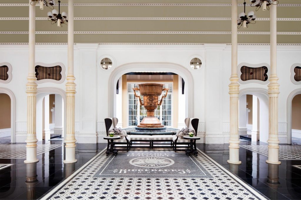 pqcjw-lobby-0010-hor-clsc