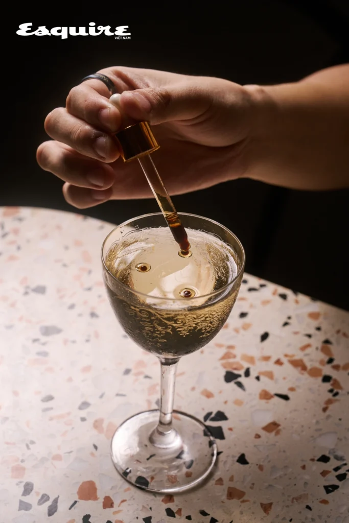 Esquire_Hermit_Martini_NoGrain_18