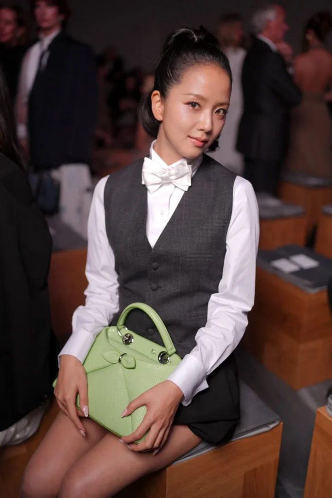 Jisoo-dior-ss26-pfw-1