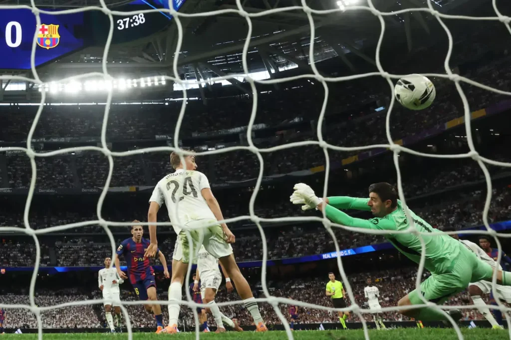 Kinh điển El Clasico- Real Madrid hạ gục Barcelona trên sân nhà_4