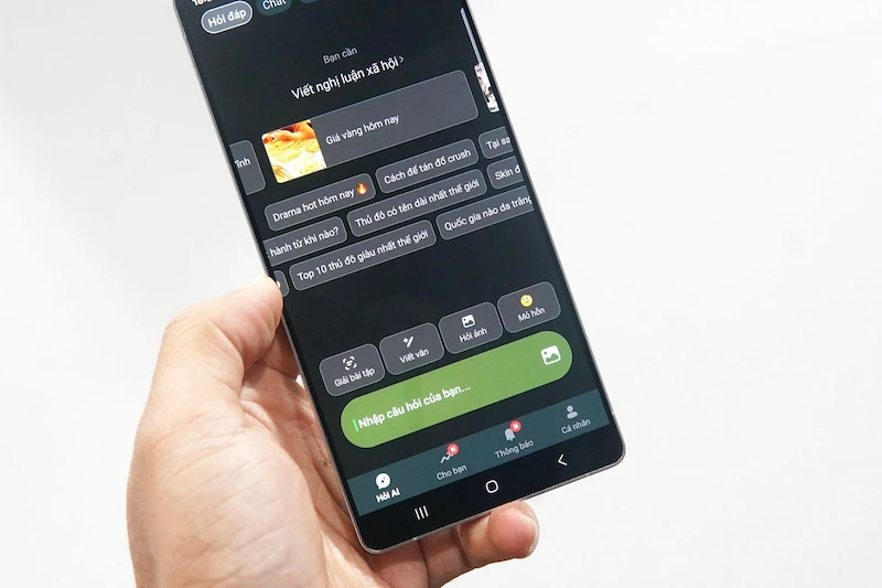 Người Việt dành gần 300 triệu giờ cho ứng dụng AI trong nửa năm 2025