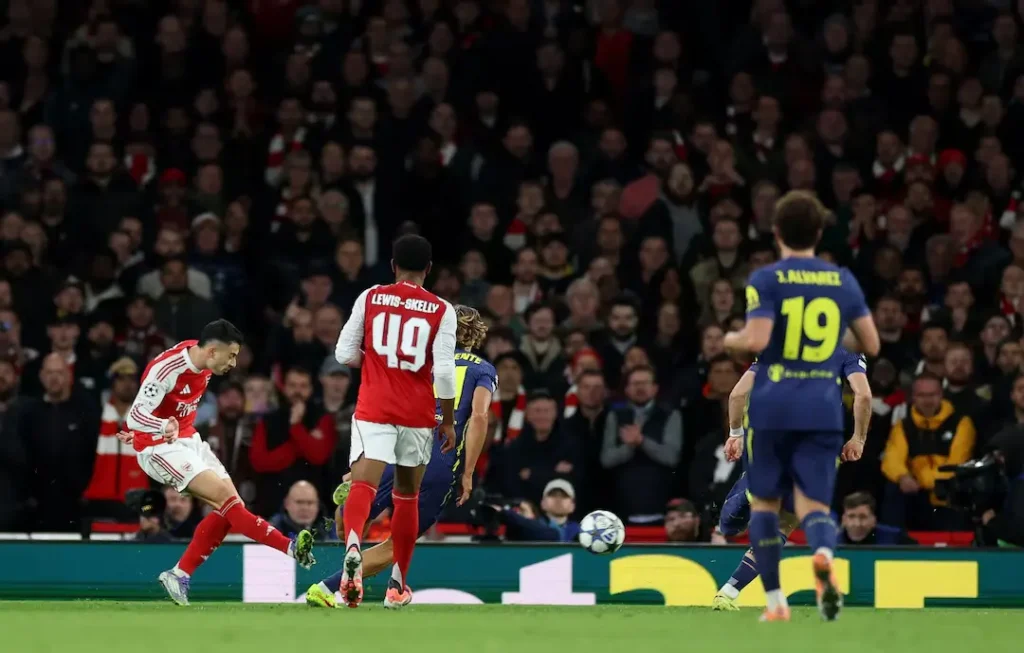 “Pháo thủ” bắn nát Atletico Madrid trên sân nhà_2