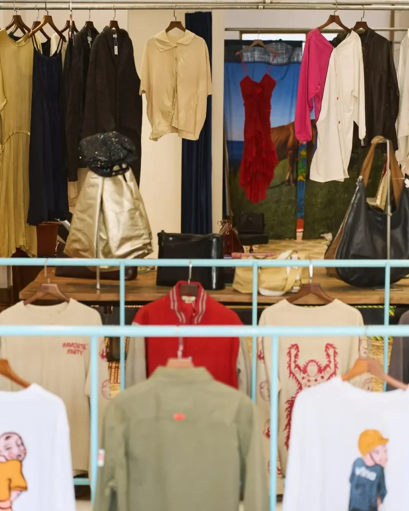 Vintage store in Sai Gon10