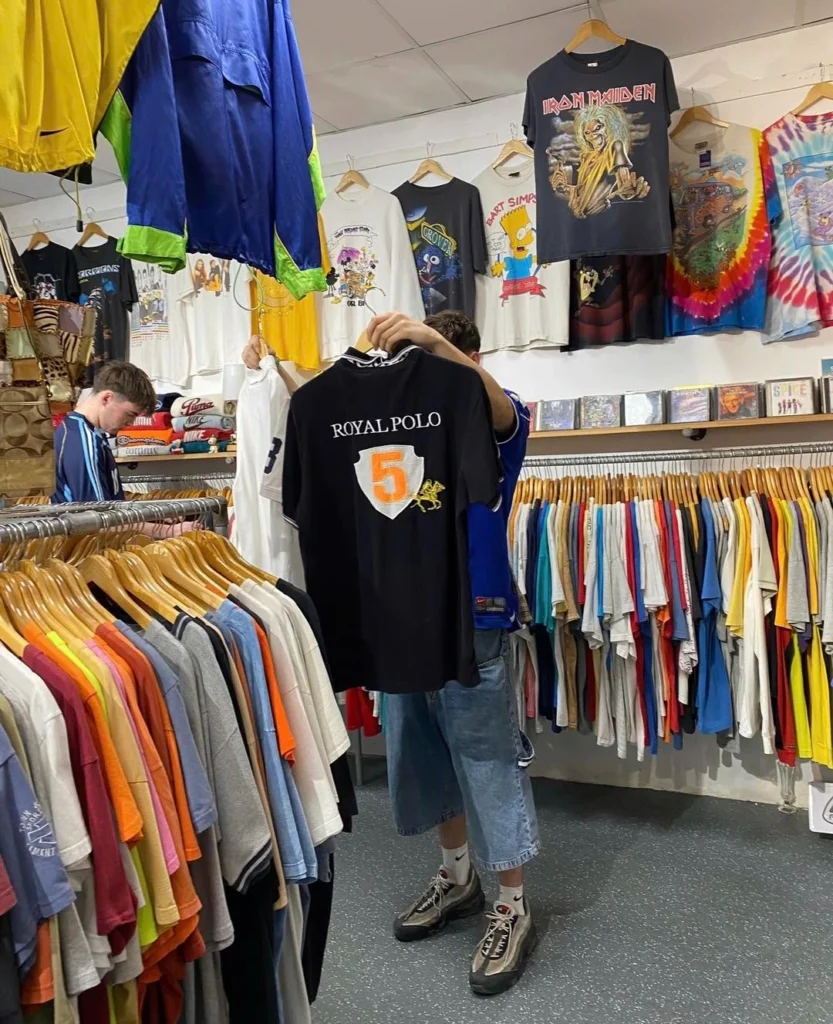 Vintage store in Sai Gon4