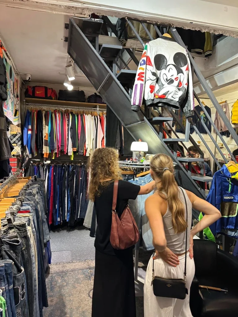 Vintage store in Sai Gon6