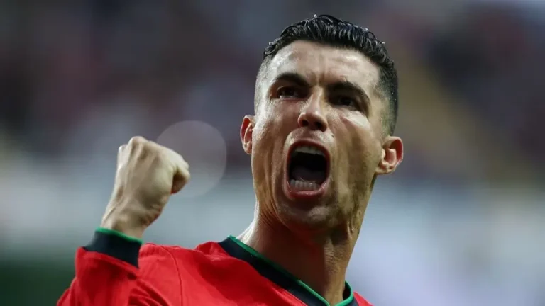 Ronaldo bỏ lỡ cơ hội tạo nên kỷ lục đầy tiếc nuối trong chiến thắng của Bồ Đào Nha_5