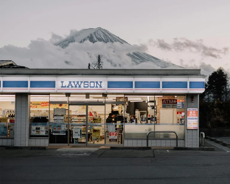 con-sot-grocery-tourism-lan-khap-chau-a-thum