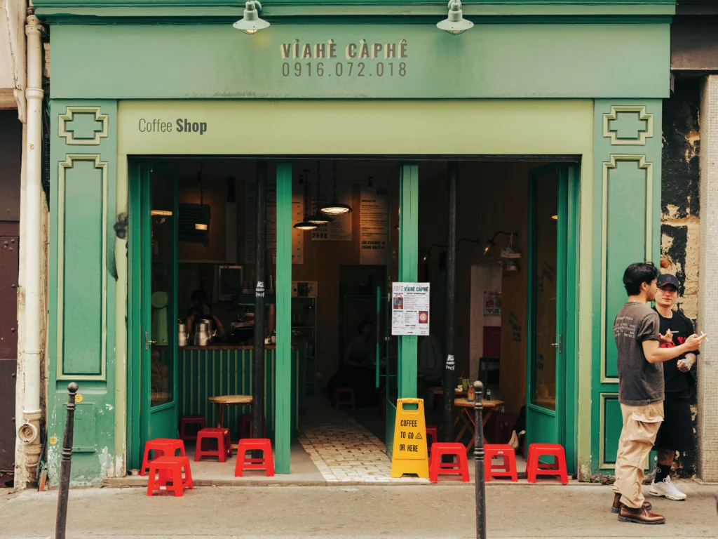 esquire-den-paris-uong-ca-phe-viet