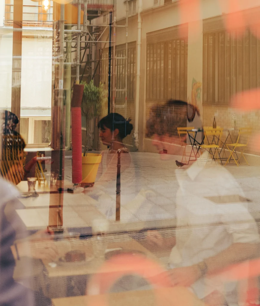 esquire-den-paris-uong-ca-phe-viet-11