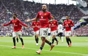 Manchester United giành lấy 1 điểm “nghẹt thở” trên sân nhà Tottenham