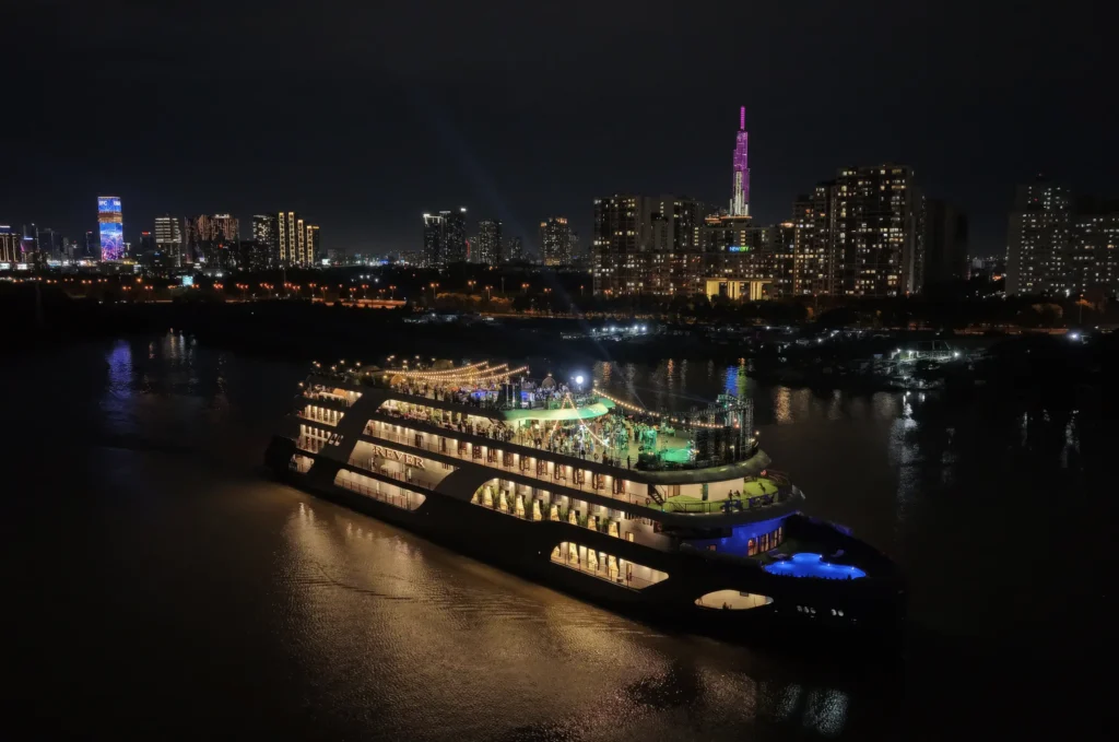 REVER Cruise – điểm hẹn ẩm thực độc đáo và thú vị trên sông Sài Gòn_2