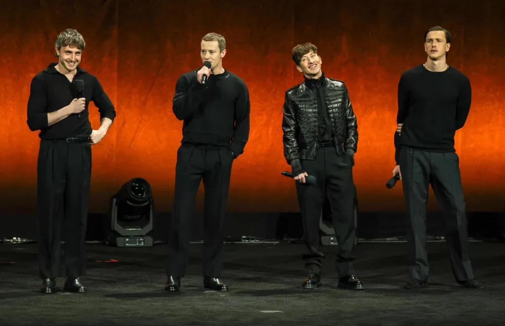he-lo-them-chi-tiet-ve-loat-phim-the-beatles-3