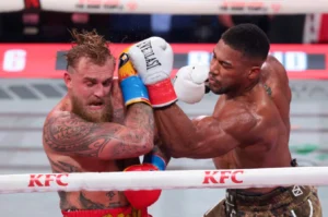 Anthony Joshua hạ đo ván Jake Paul, kết thúc chiêu trò của “hiện tượng mạng”