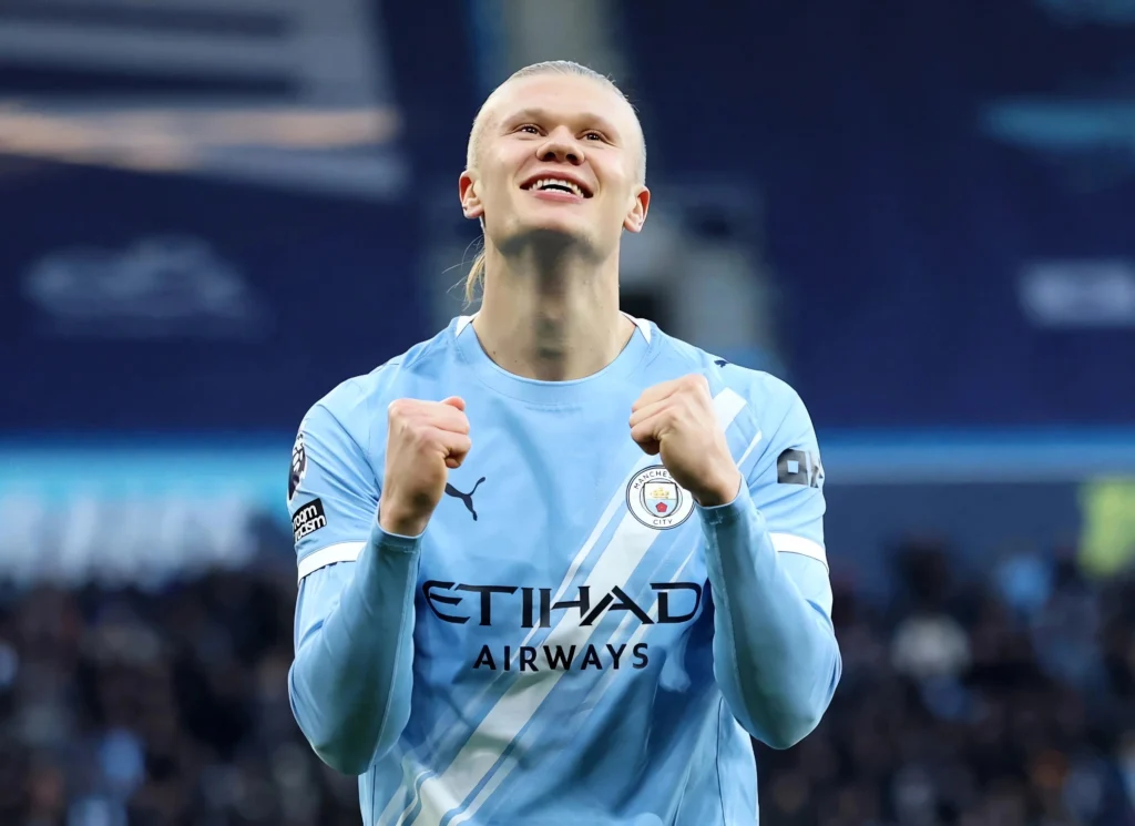 “Cỗ máy hủy diệt” Erling Haaland tiếp tục ghi bàn, Manchester City bám sát ngôi đầu