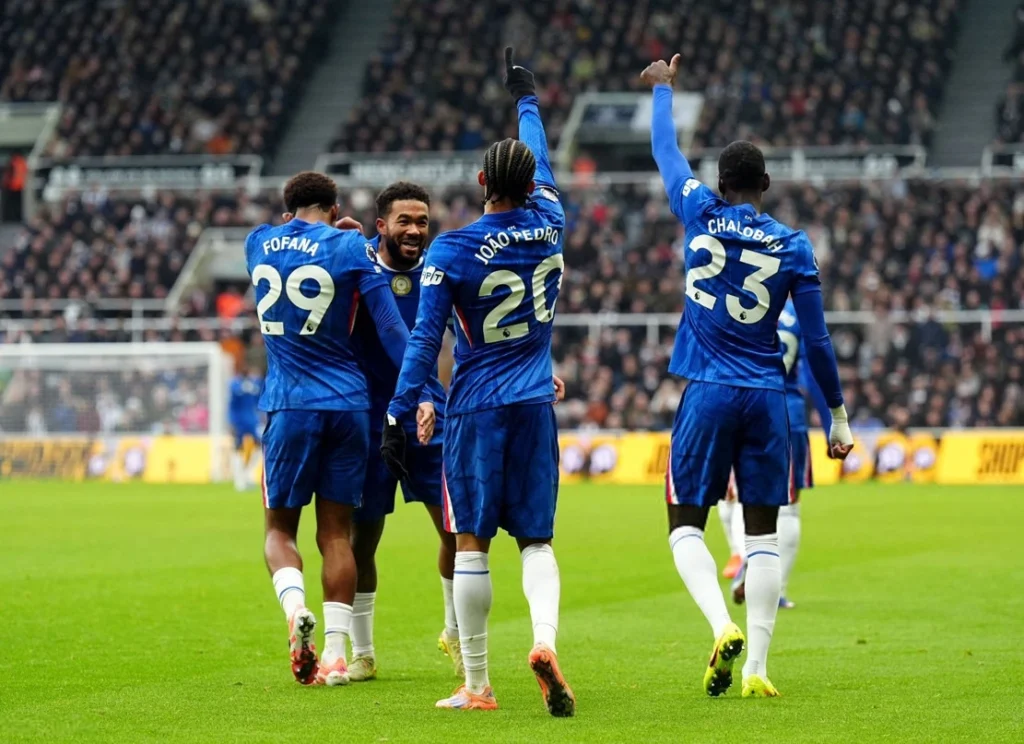 “Đôi công hấp dẫn” Chelsea lội ngược dòng ấn tượng trên sân Newcastle United
