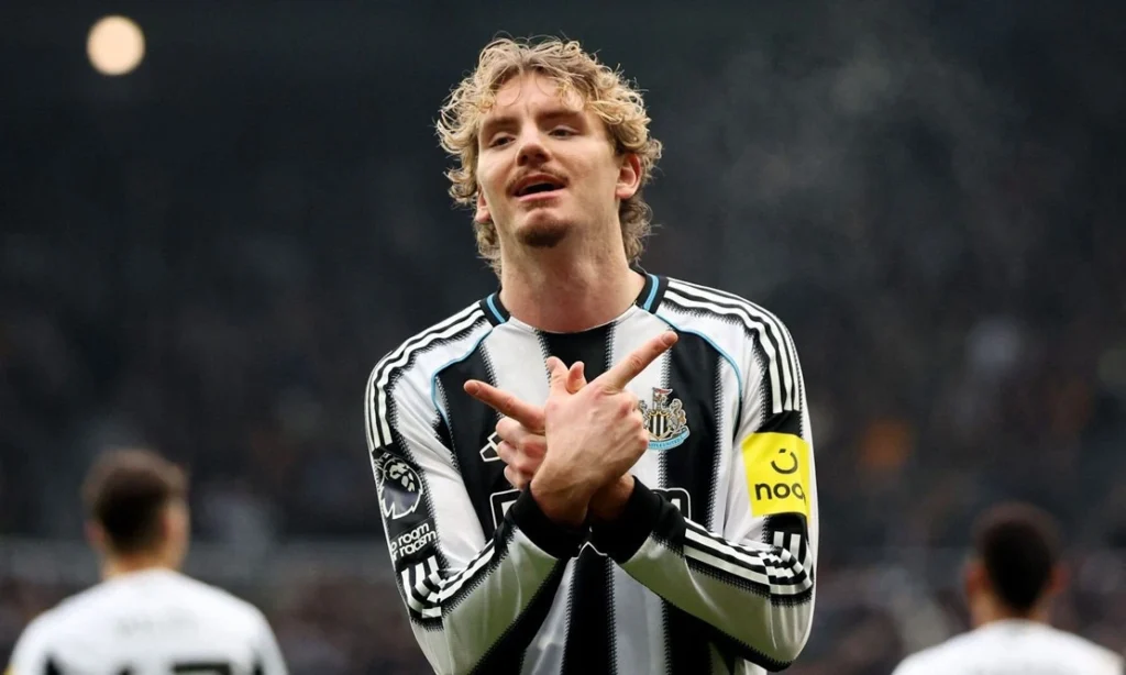 “Đôi công hấp dẫn” Chelsea lội ngược dòng ấn tượng trên sân Newcastle United_3