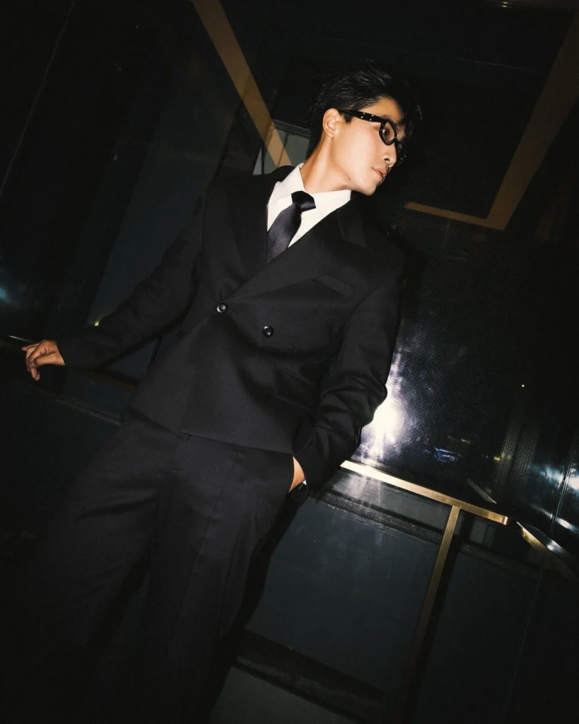 Mặc gì dự tiệc Tất niên theo gợi ý của sao Việt (16)