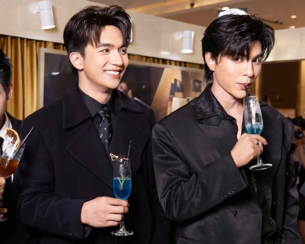 Mặc gì dự tiệc Tất niên theo gợi ý của sao Việt_