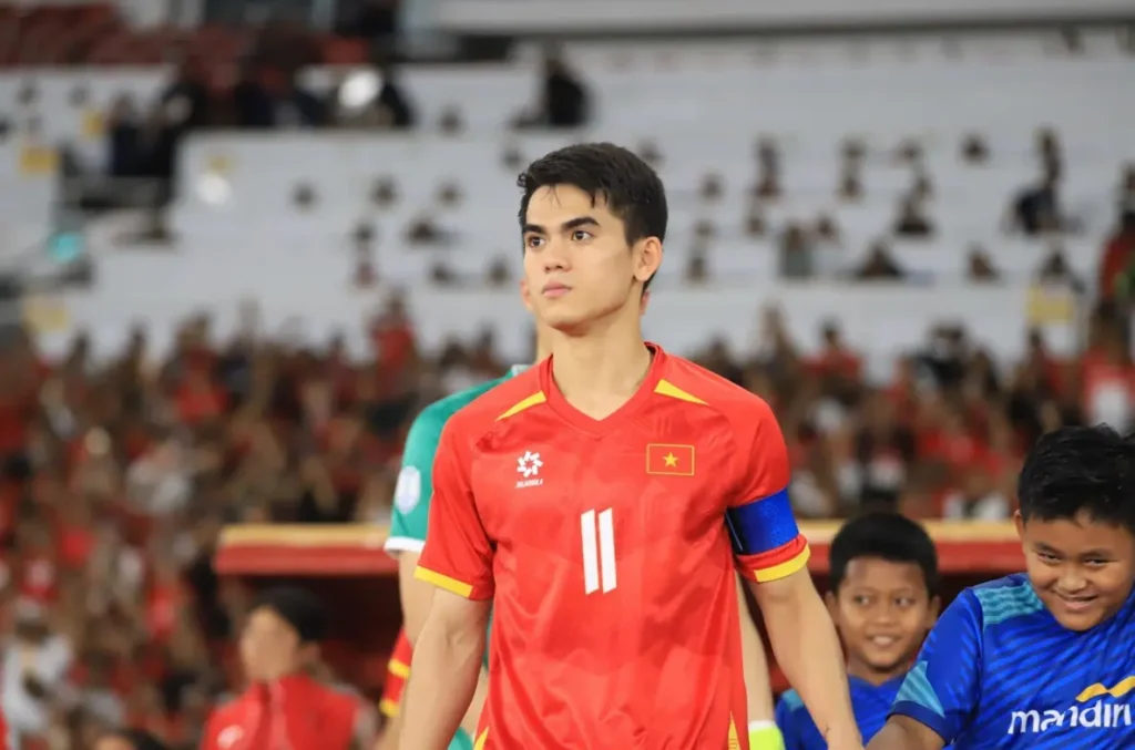 Những “ngôi sao vàng” đáng chú ý của đội tuyển bóng đá U22 Việt Nam tại SEA GAMES 33_2