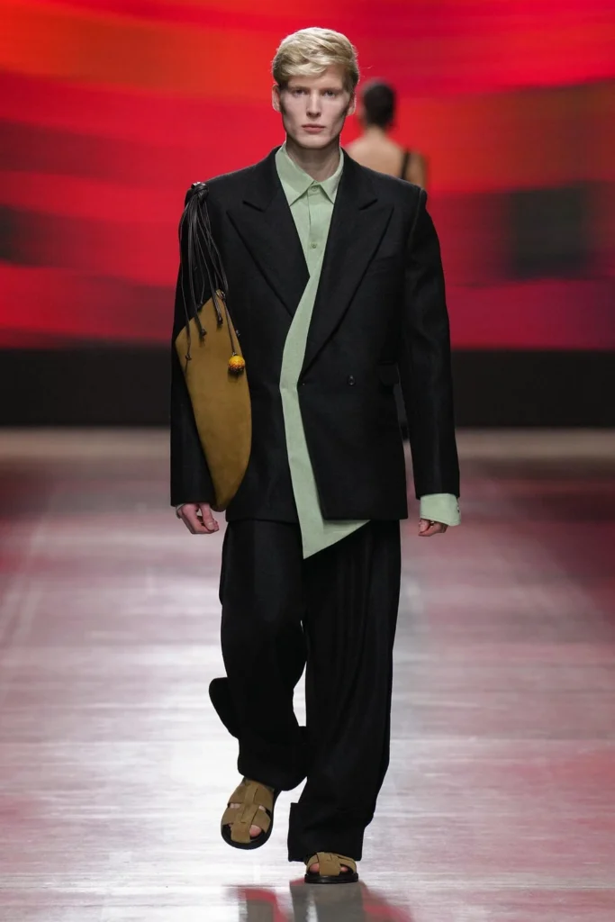 Những show diễn nổi bật của thời trang Việt năm 2025 (20)