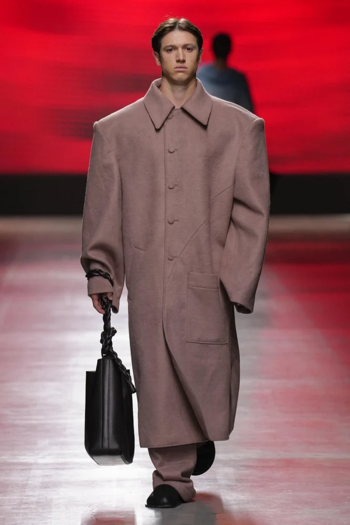 Những show diễn nổi bật của thời trang Việt năm 2025 (22)