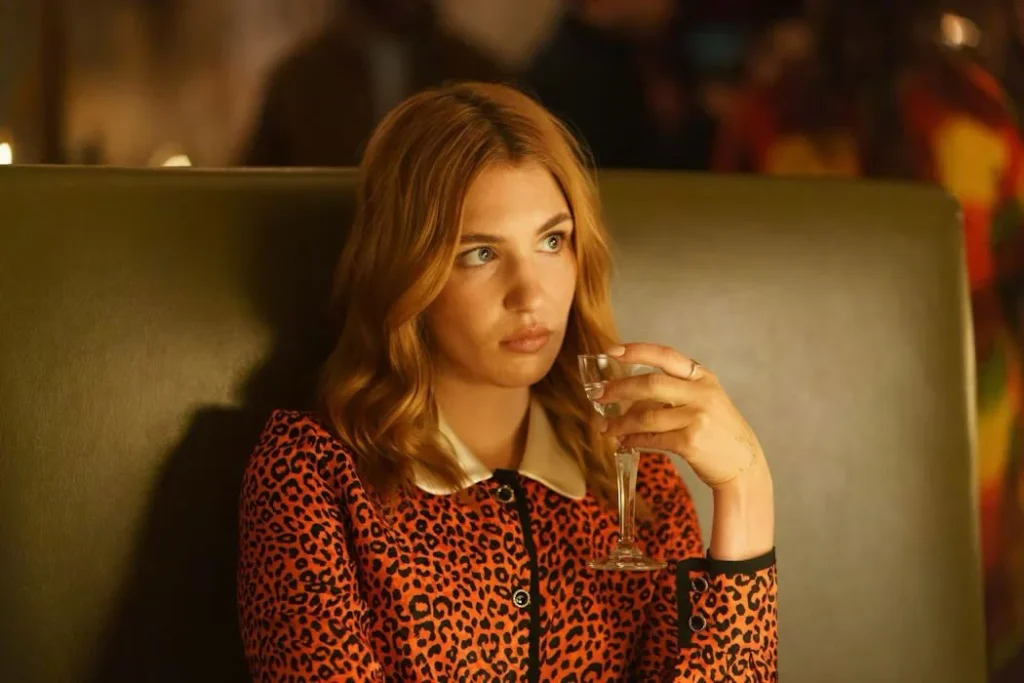 dan-cast-cua-heated-rivalry-13