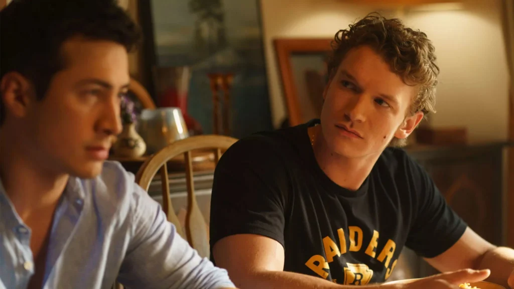 dan-cast-cua-heated-rivalry-4