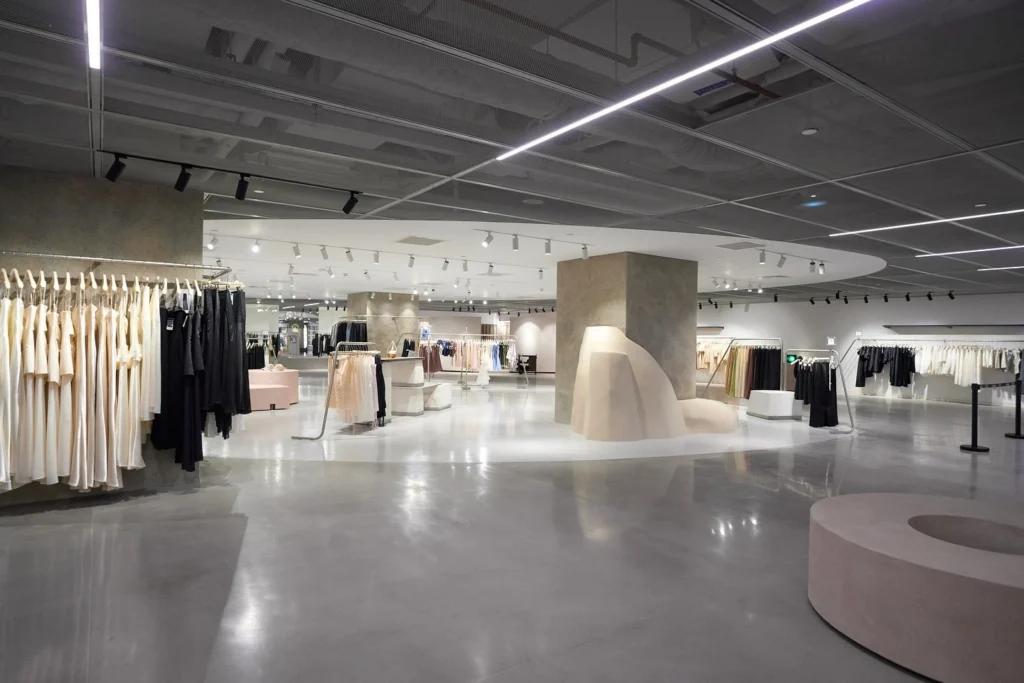 549041019_18025030694721219_2286