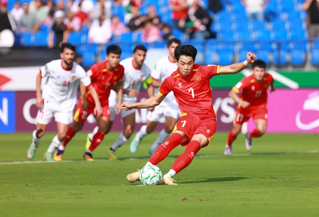 U23 Việt Nam thắng đẹp U23 Jordan, ngả mũ thán phục huấn luyện viên Kim Sang Sik_4
