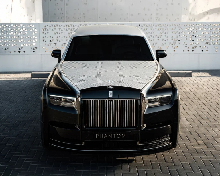 Tuyệt tác Rolls Royce Phantom Arabesque khắc laser độc bản