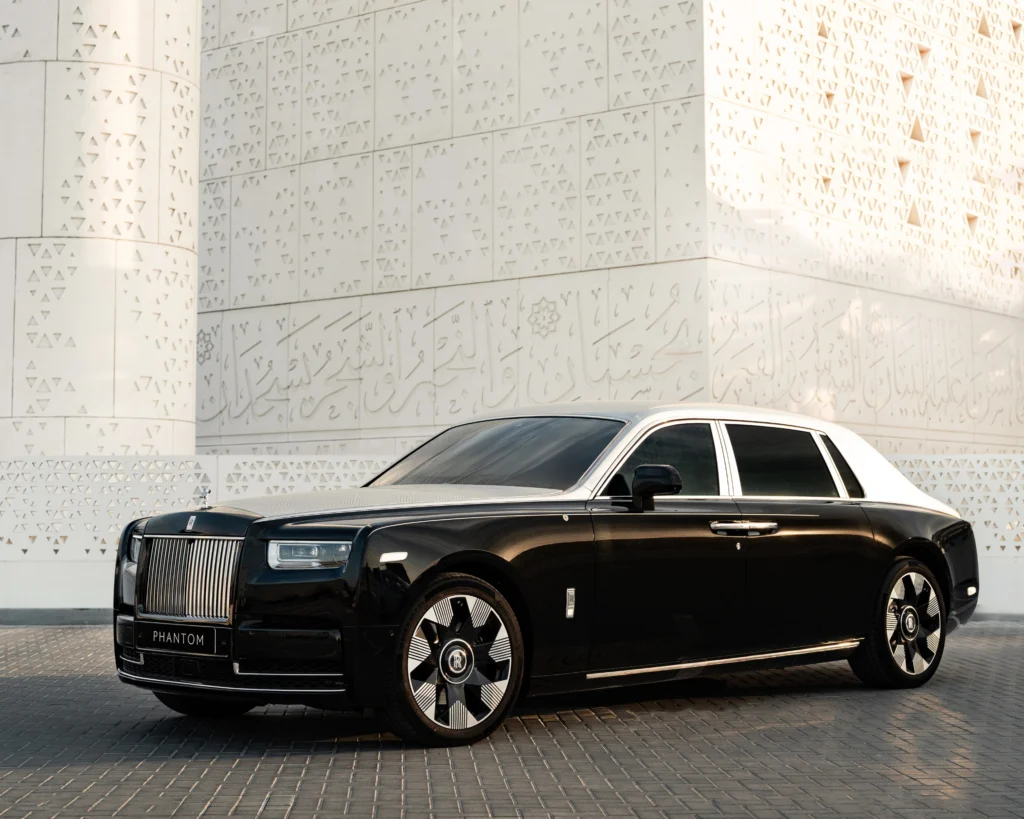 Tuyệt tác Rolls Royce Phantom Arabesque khắc laser độc bản_2