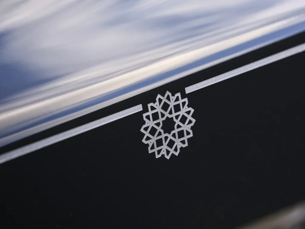 Tuyệt tác Rolls Royce Phantom Arabesque khắc laser độc bản_6