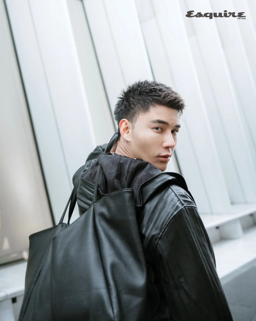 jack-titus-4x5-logo-esquire-4