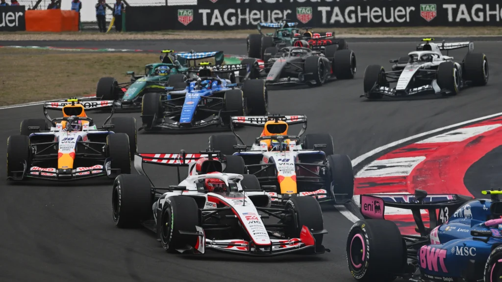Chân dung tay đua 20 tuổi bùng nổ tại Grand Prix Trung Quốc Kimi Antonelli_11