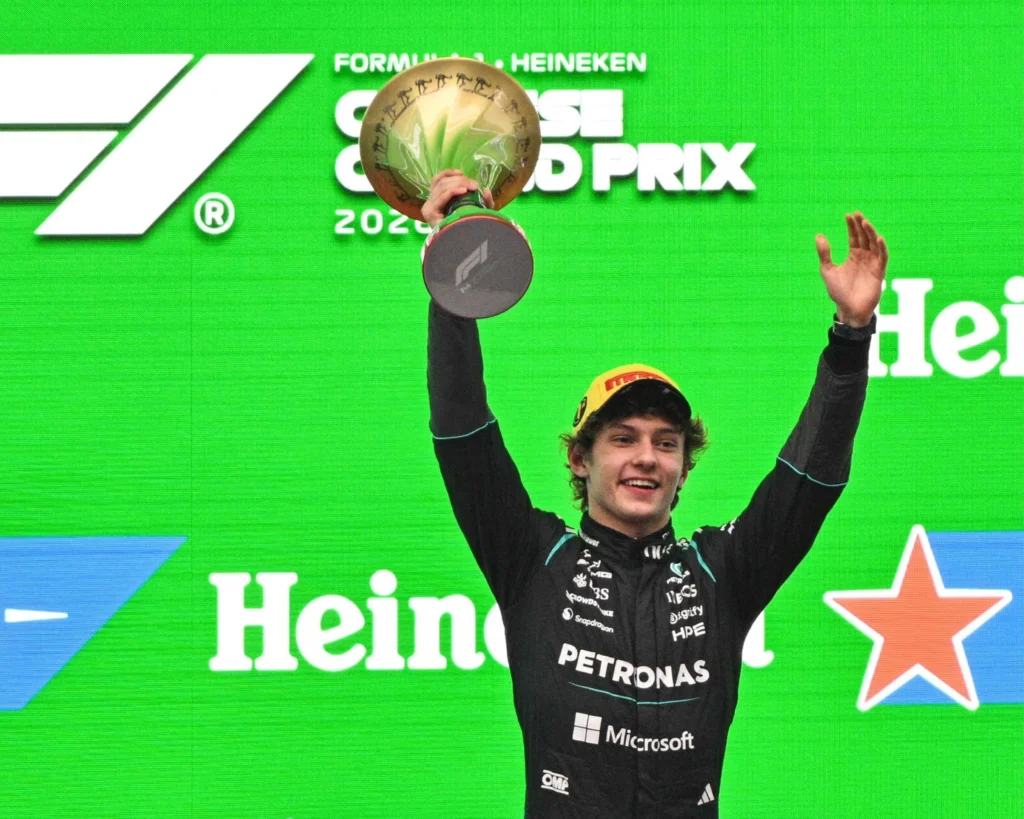 Chân dung tay đua 20 tuổi bùng nổ tại Grand Prix Trung Quốc Kimi Antonelli_13