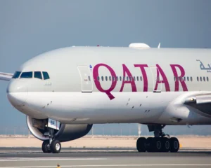 Hàng loạt chuyến bay Việt Nam bị ảnh hưởng bởi xung đột tại Trung Đông_2