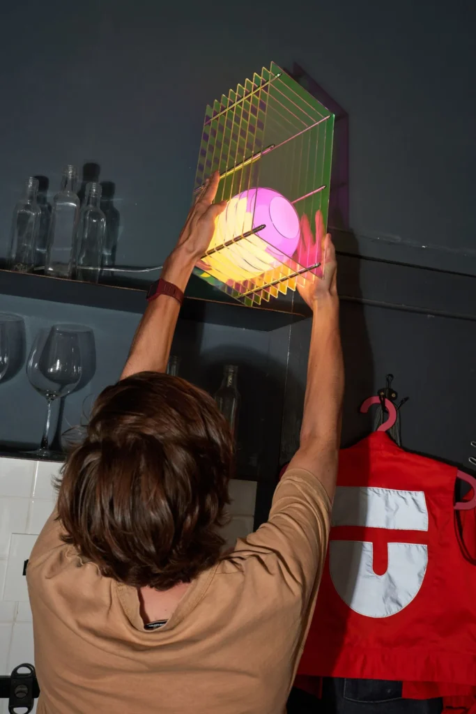 bang-thomas-lop-light2