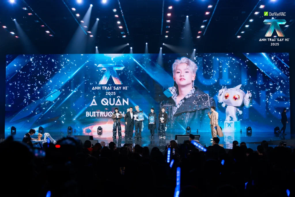 buitruonglinh-chay-ve-live-concert-dau-tay