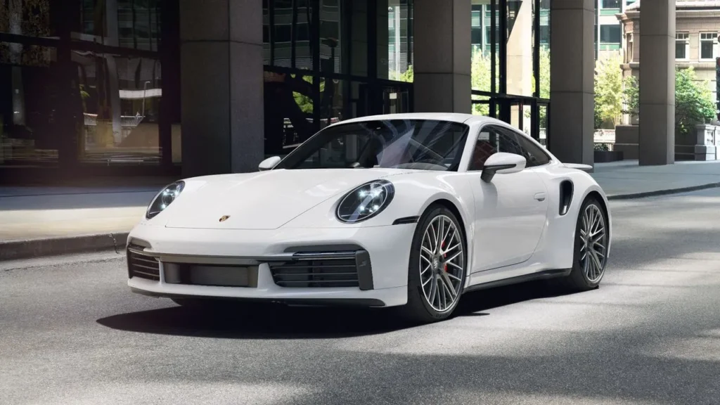 Xe ô tô Porsche 911: Biểu tượng bất tử của xe thể thao