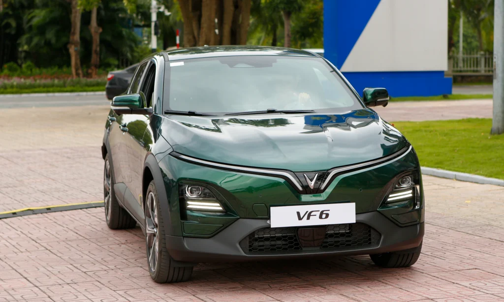 xe ô tô điện VinFast VF6