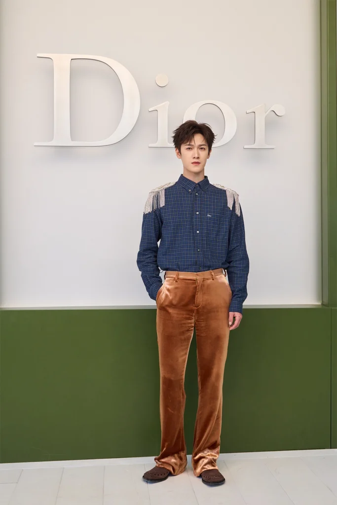 ly-quan-nhue-duoc-dior-uu-ai-dien-trang-phuc-vuot-mua-6