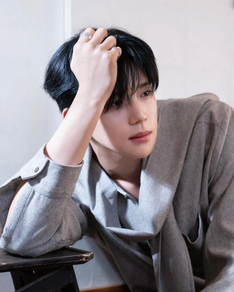 moon-sang-min-my-nam-pavane-xuat-than-tu-runway-4