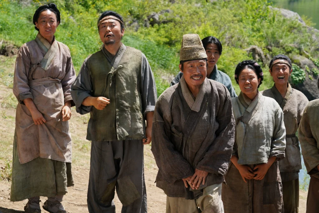 tai-sao-the-kings-warden-tro-thanh-phim-an-khach-nhat-han-quoc-5