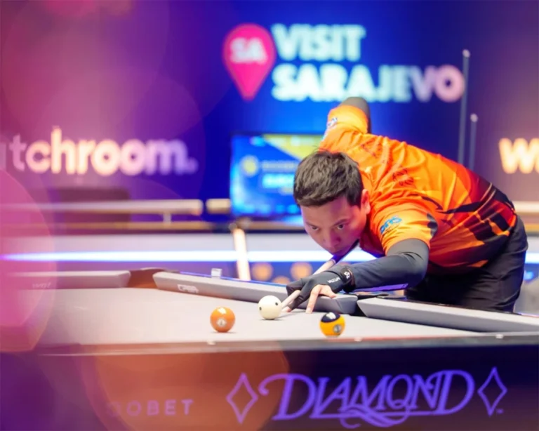 tay-co-viet-duong-quoc-hoang-thum