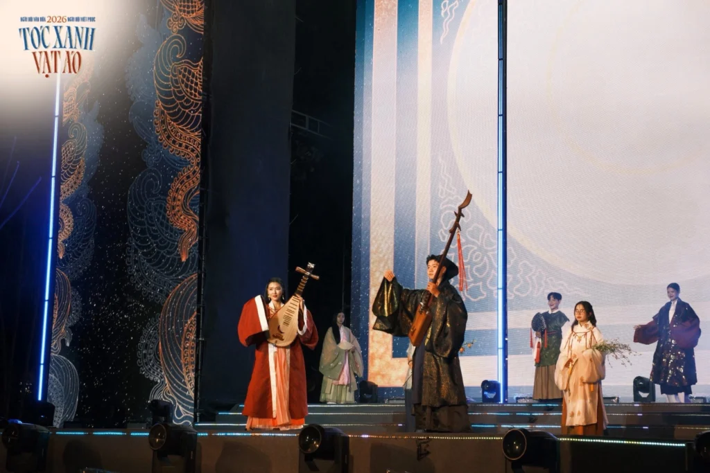 toc-xanh-vat-ao-ghi-dau-an-voi-mua-vi-14