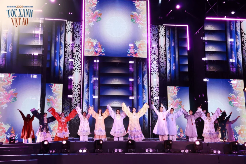 toc-xanh-vat-ao-ghi-dau-an-voi-mua-vi-7