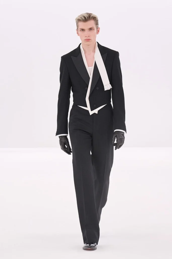 tom-ford-thu-dong-2026 (26)