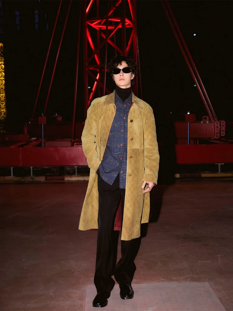 vuong-nhat-bac-mang-3-phong-cach-toi-pfw-3