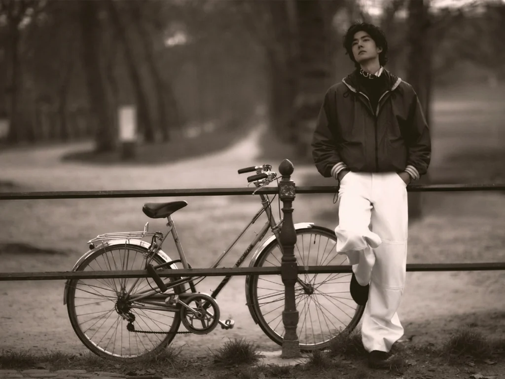 vuong-nhat-bac-mang-3-phong-cach-toi-pfw-6