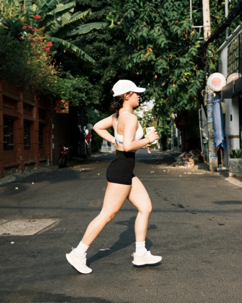 Bước chạy hoà nhịp cùng giai điệu tại RUNNING THE WORLD_5